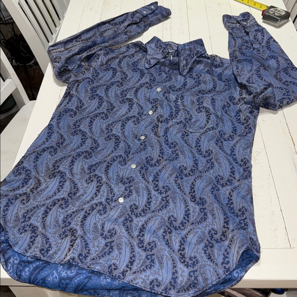 Vintage 70s Henry Ping Edmonton  15.5”x15” men’s Blue Paisley Button-Up Shirt